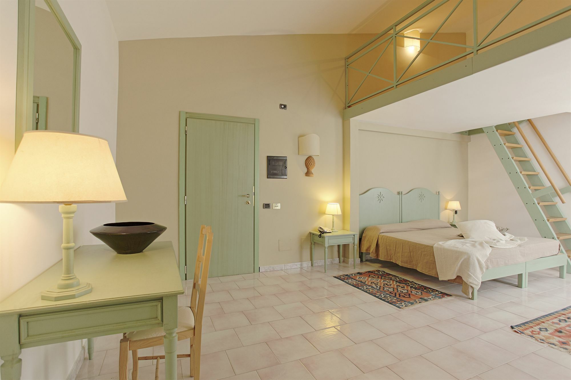 Hotel Puntamajata Реальмонте Экстерьер фото